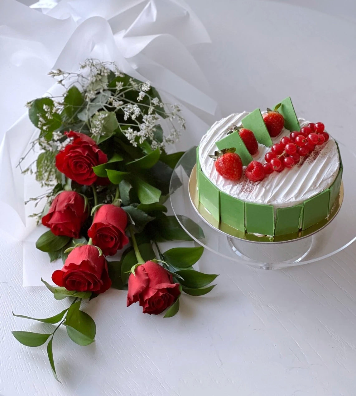 Vanilla Cake with Roses-  PREORDER ONLY